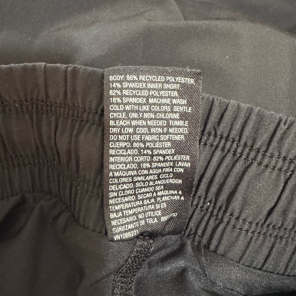 Women’s all in motion black athletic skort skirt with shorts Size Small - Picture 4 of 4